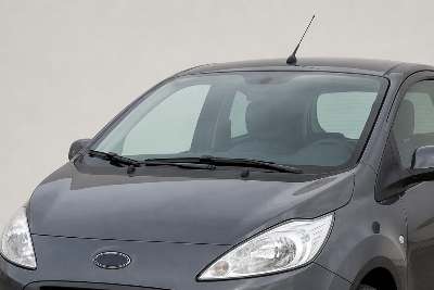 Replacing the Window Wipers on a Ford Ka Mk2